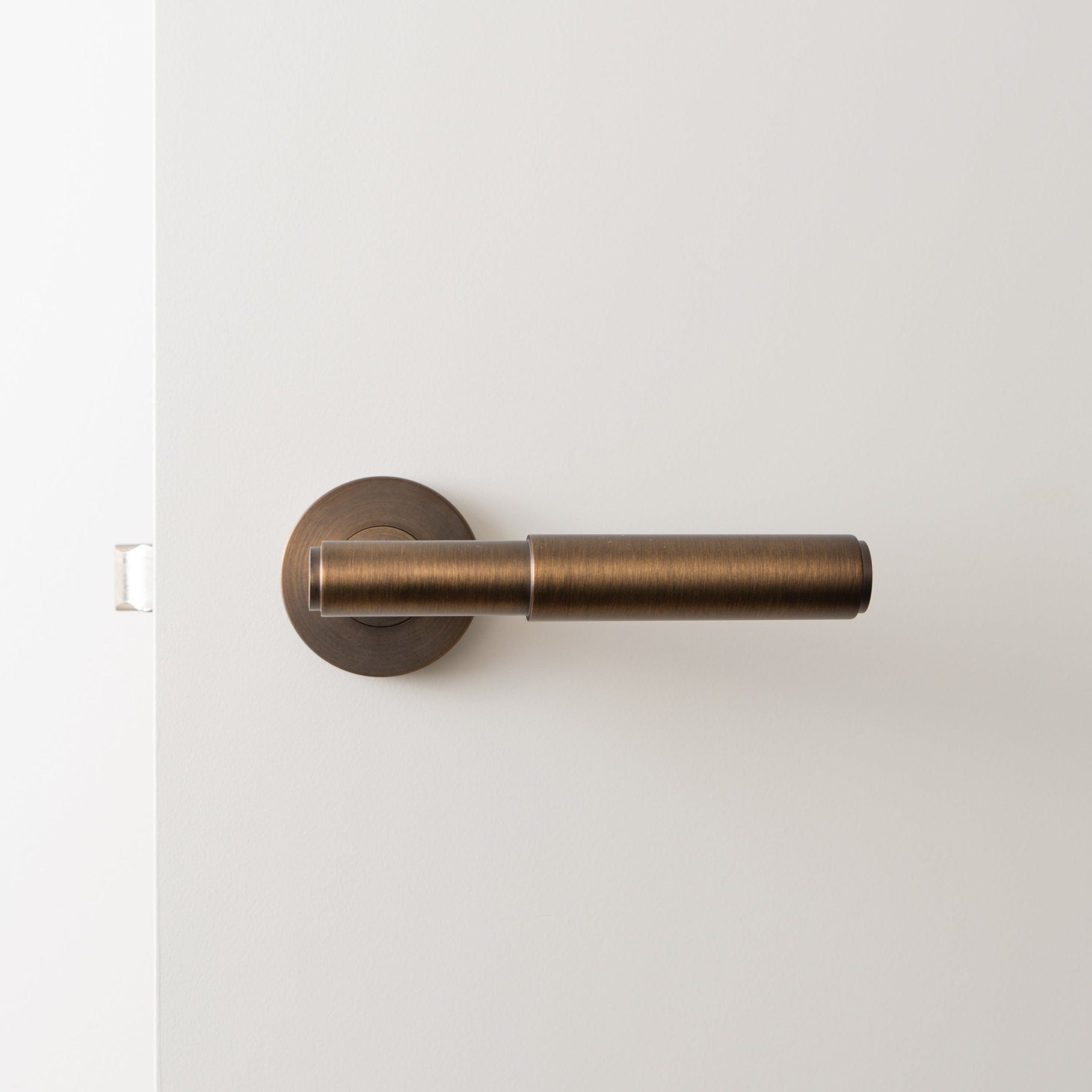 TileCloud TAPWARE Melbourne Door Handle Antique Brass