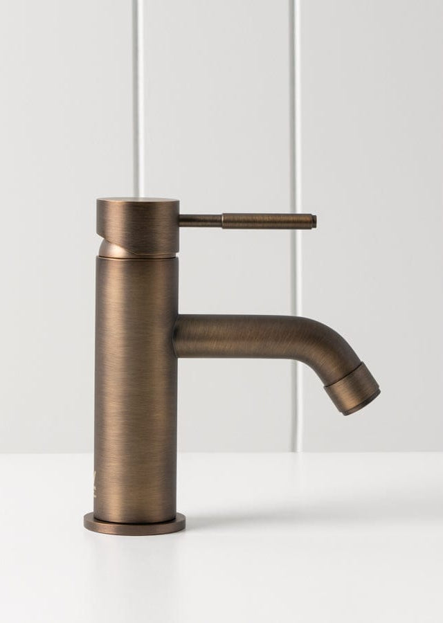 TileCloud TAPWARE Melbourne Short Basin Mixer Antique Brass